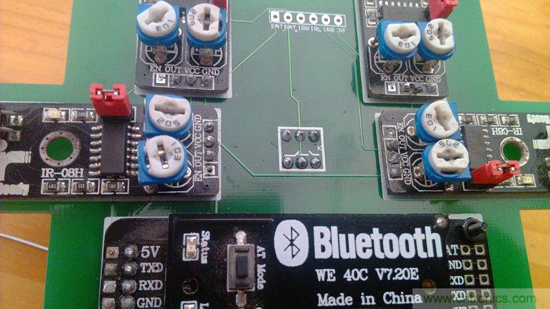 牛人力作！PCB版藍牙智能小車DIY