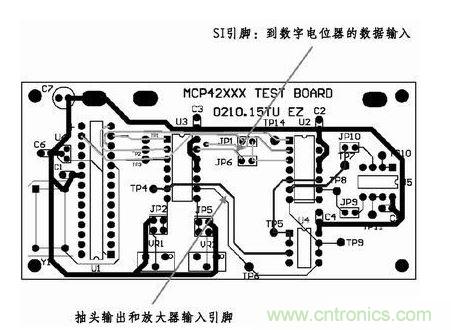 采用這種新的布線，將模擬線路和數(shù)字線路隔離開了。增大走線之間的距離，基本消除了在前面布線中造成干擾的數(shù)字噪聲。