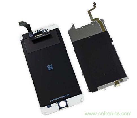 iPhone 6 Plus搭載的高清LED屏幕尺寸為5.5英寸，像素密度為401ppi，并采用了IPS（平面轉(zhuǎn)換）技術。（來源：iFixit）