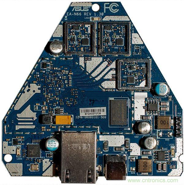 圖2：PCB為藍色的v1.3版本。