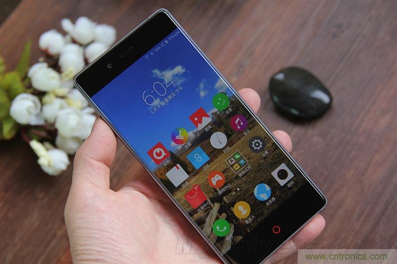 無邊框的 nubia Z9 ，一款既有驚喜，又有驚艷的智能手機