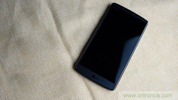 業(yè)界良心 LG V10 評(píng)測(cè):剛毅、冷峻，不失人性化