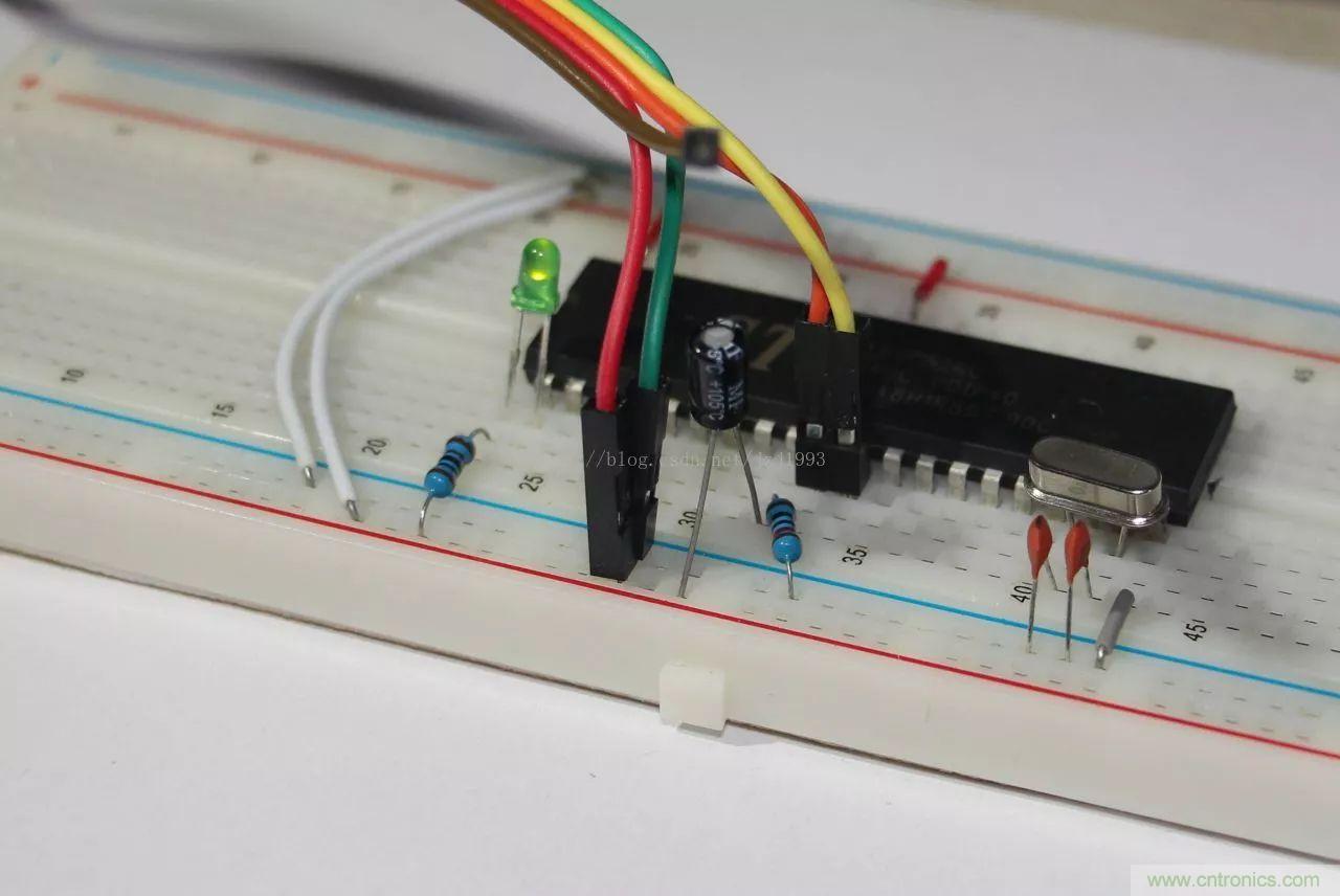 經驗分享：巧用面包板搭建實驗電路